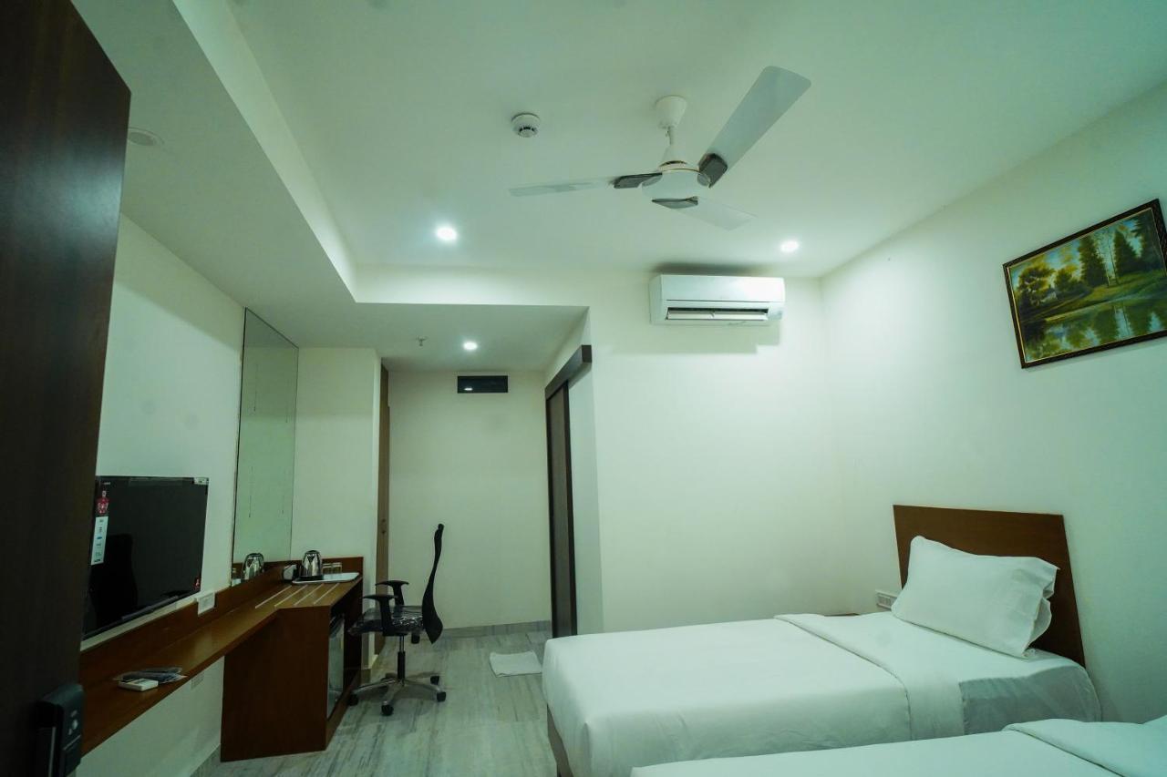 Welkin Hotel , Seunderabad Secunderabad Luaran gambar